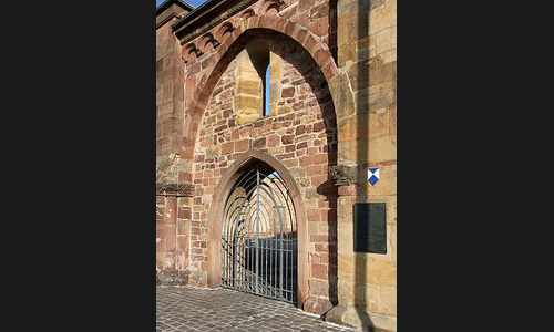 FT_Stadtbild_972_Erkenbert_Ruine_2012 FT_Stadtbild_972_Erkenbert_Ruine_2012